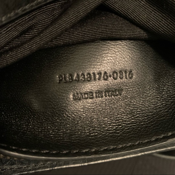 Saint Laurent | Medium West Hollywood Fold-Over Bag - Picture 14 of 16